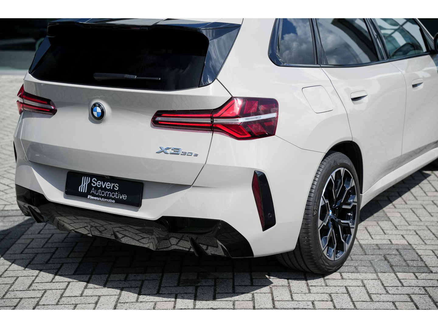 BMW BMW