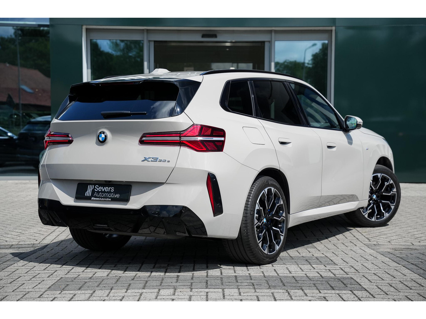 BMW BMW