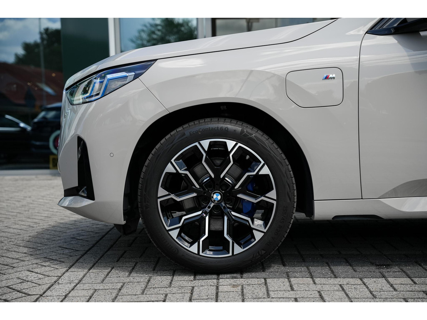 BMW BMW