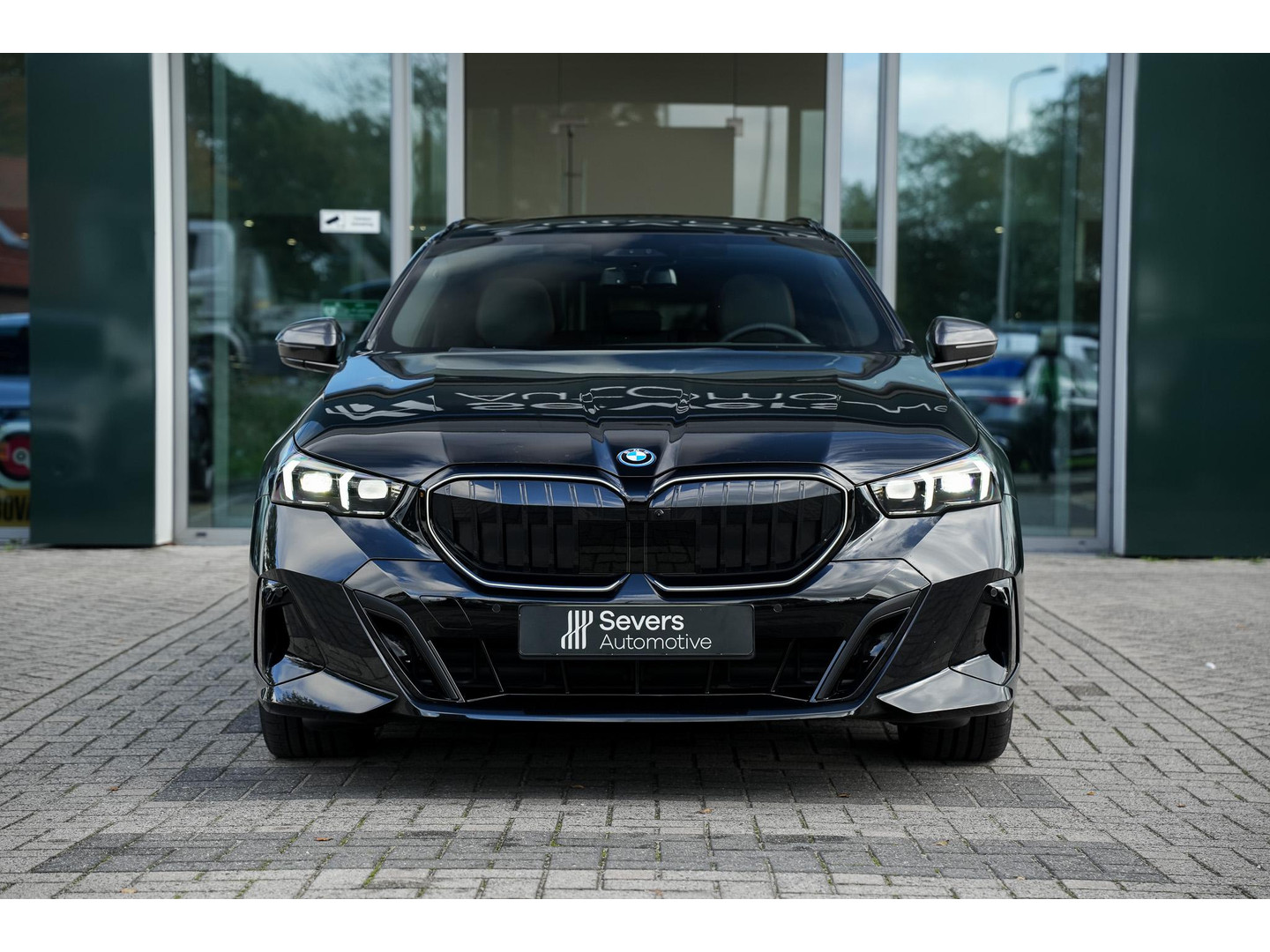 BMW BMW
