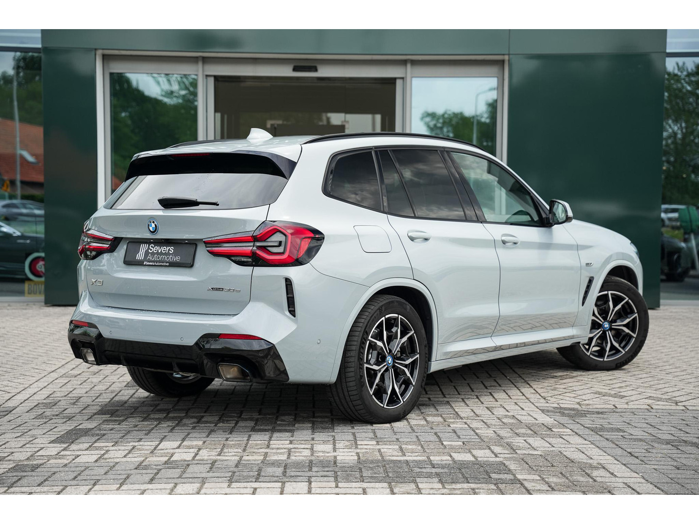 BMW BMW