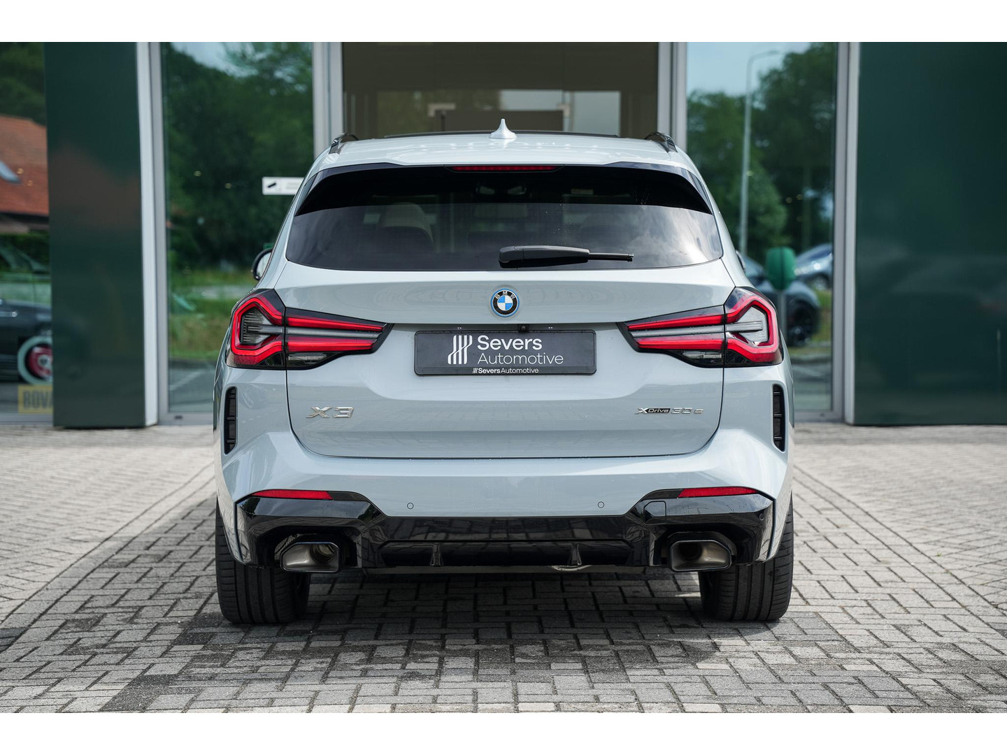 BMW BMW
