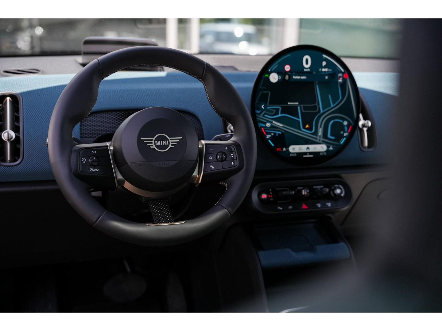 MINI MINI