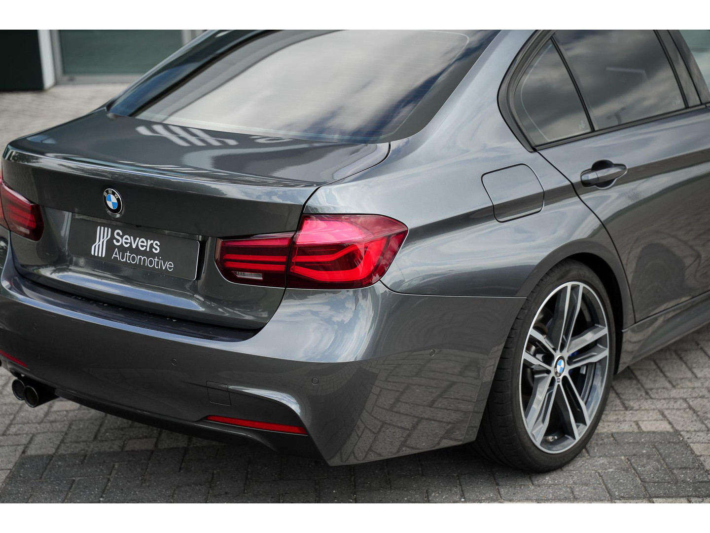 BMW BMW