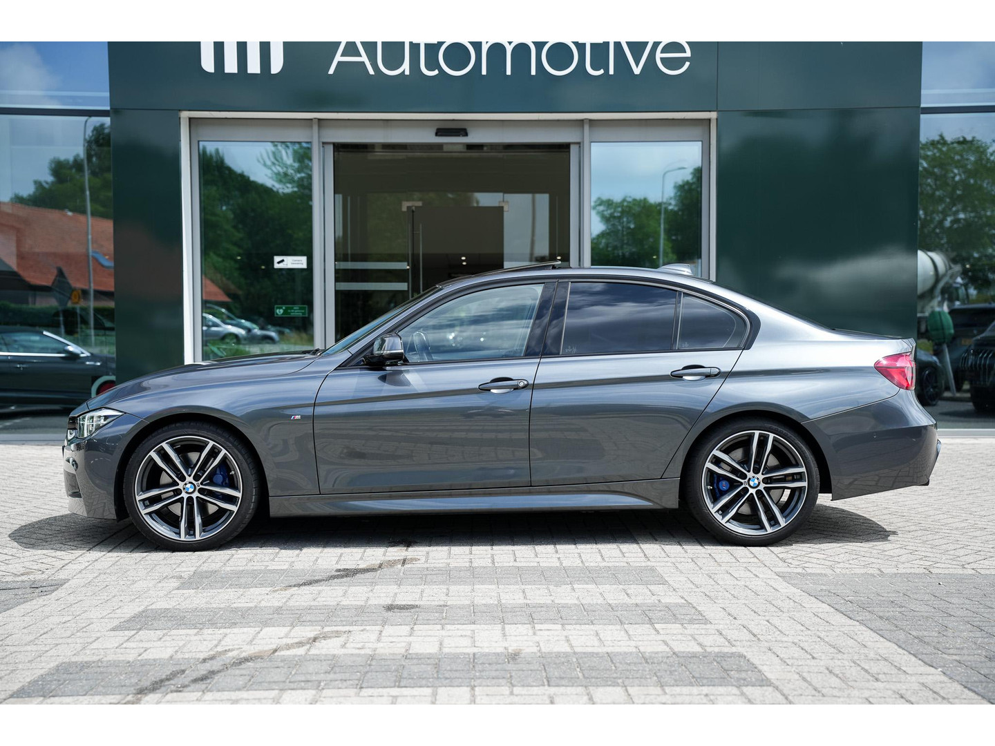 BMW BMW