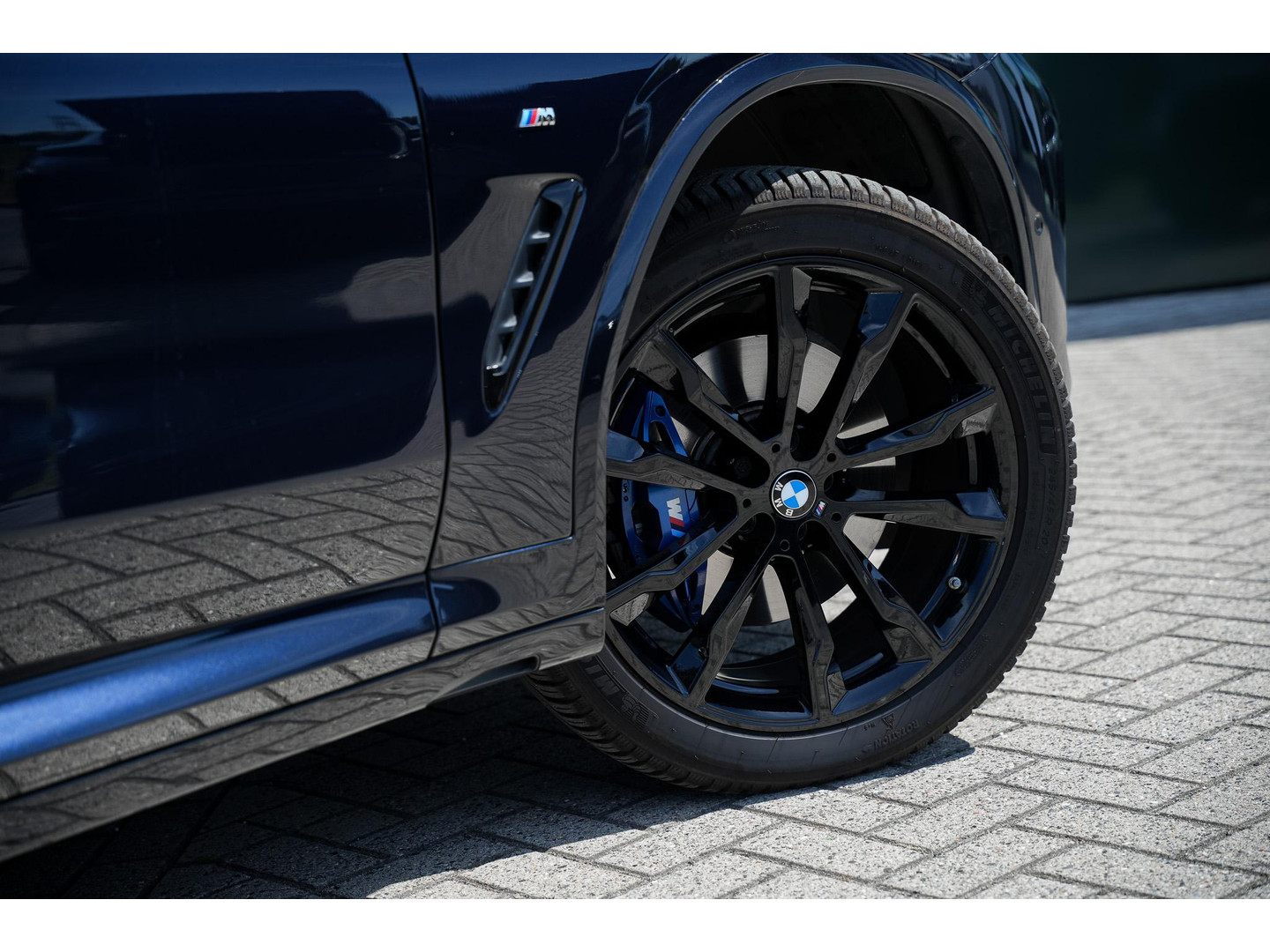 BMW BMW
