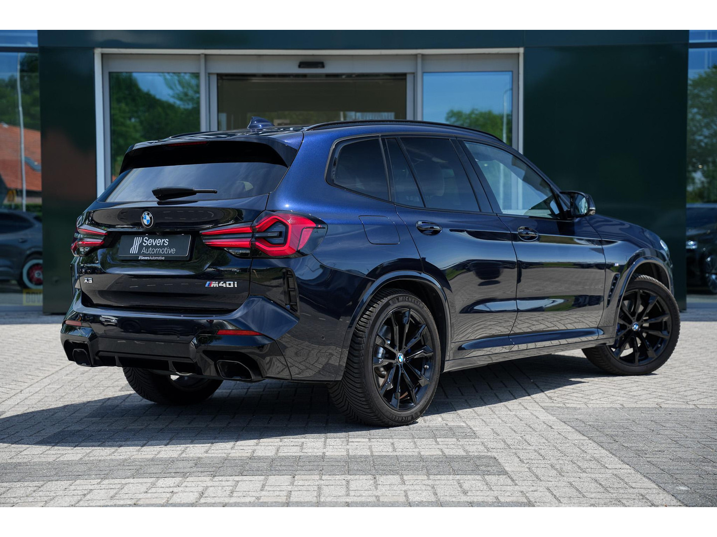 BMW BMW