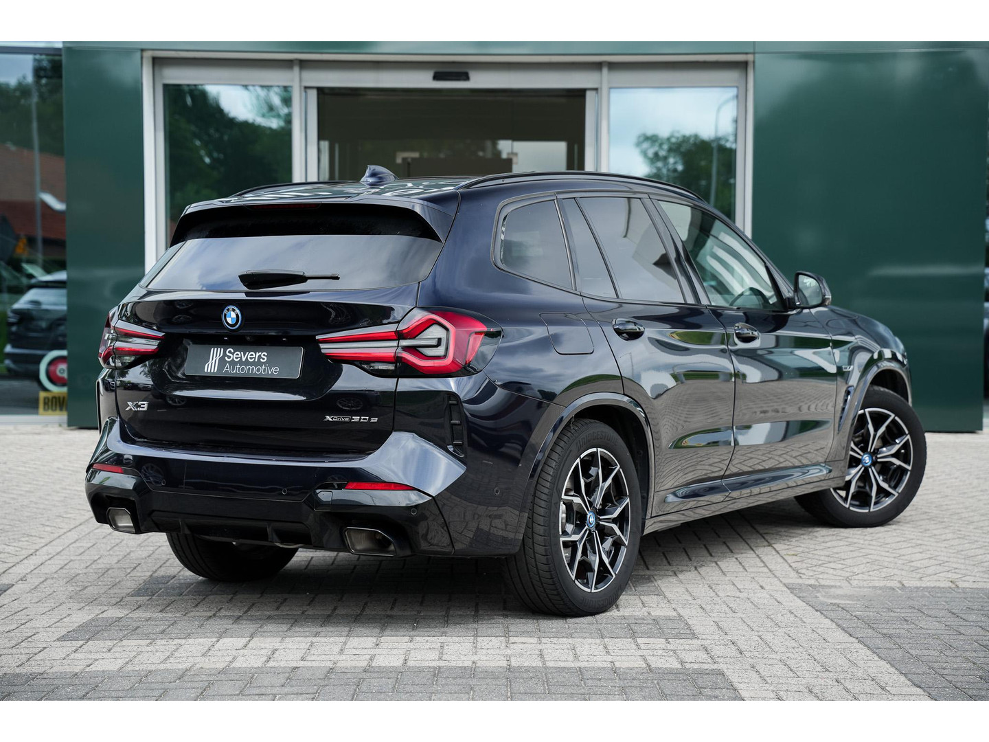 BMW BMW