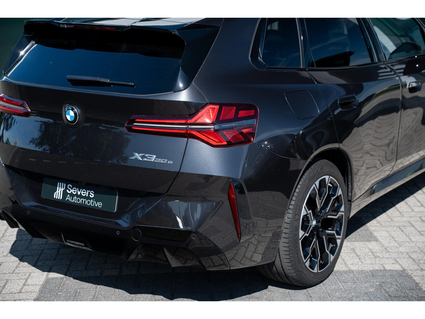BMW BMW