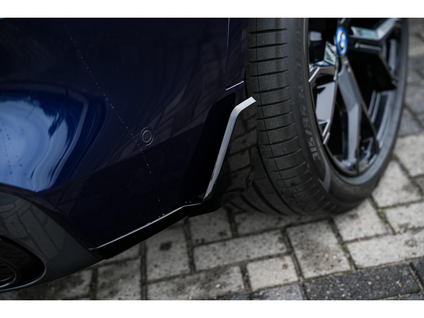 BMW BMW