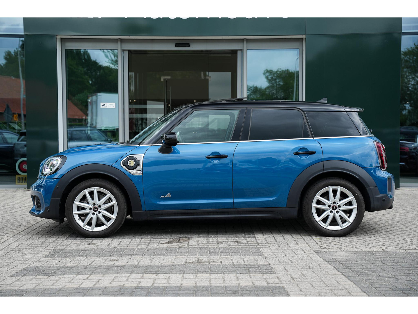 MINI