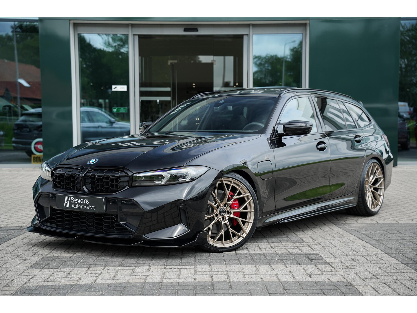 BMW BMW