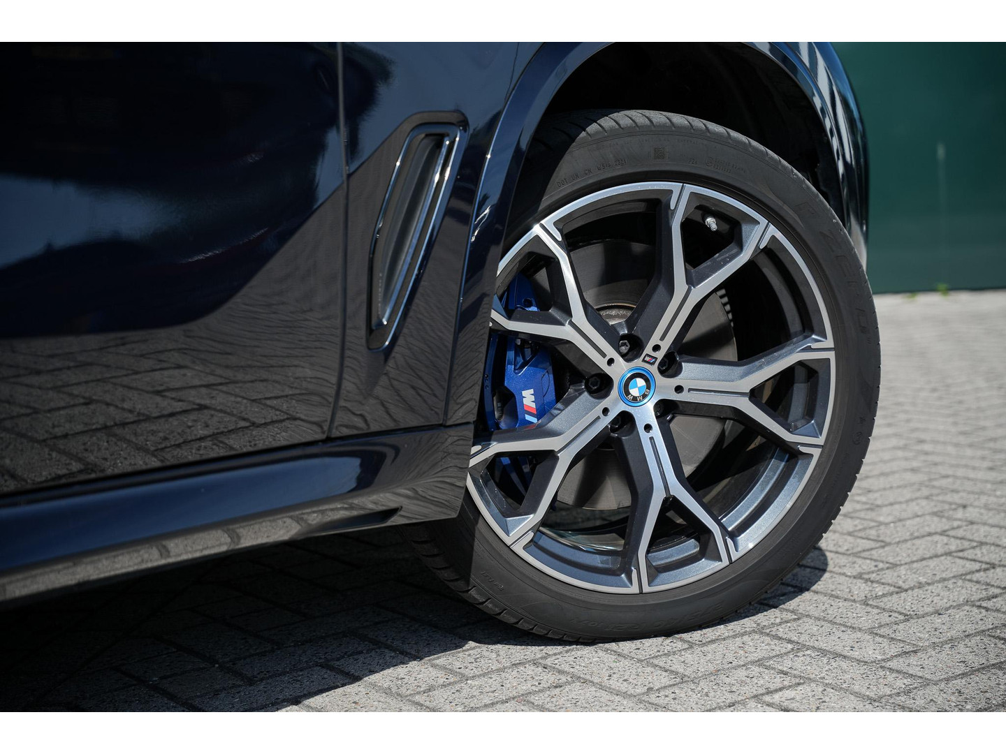BMW BMW