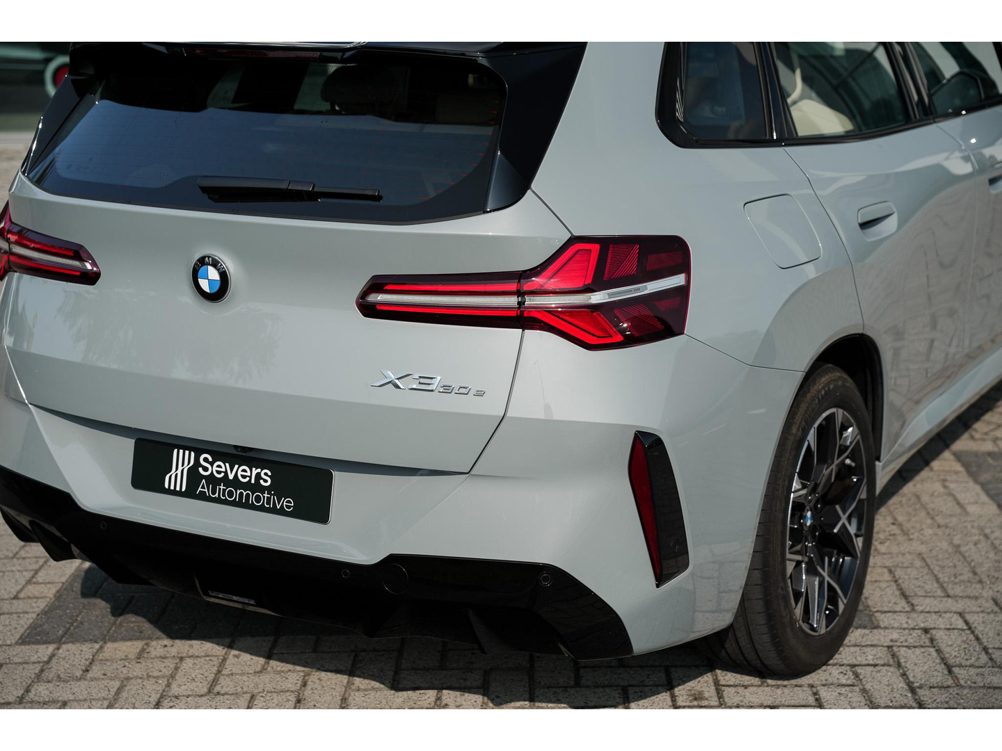 BMW BMW