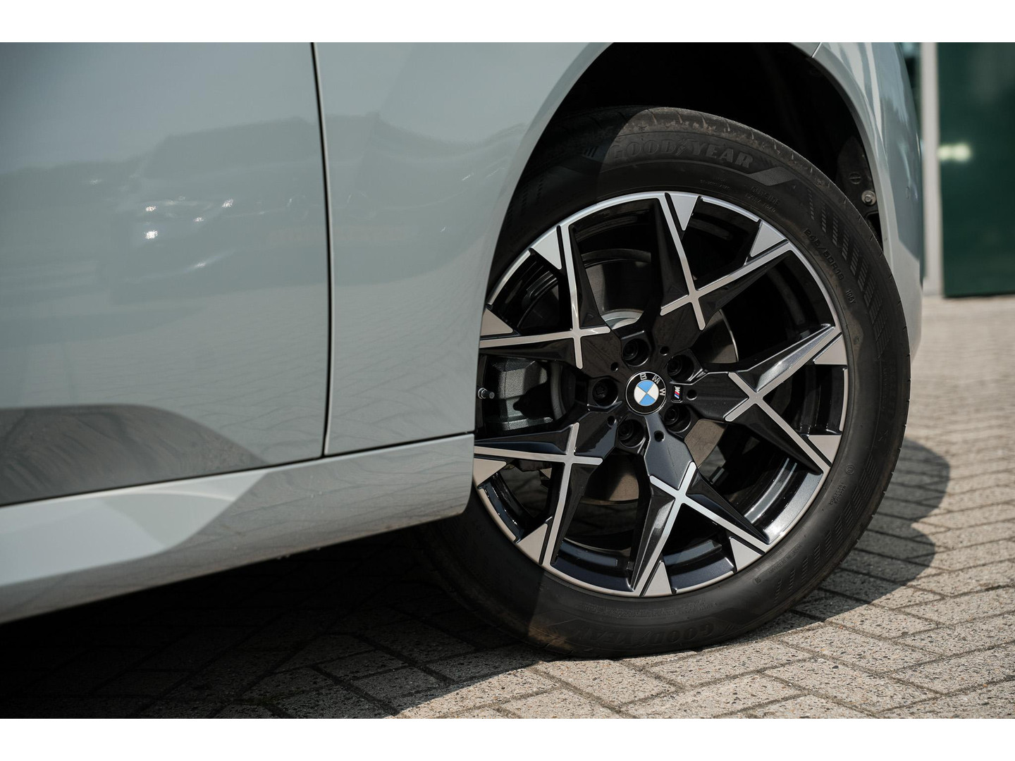 BMW BMW