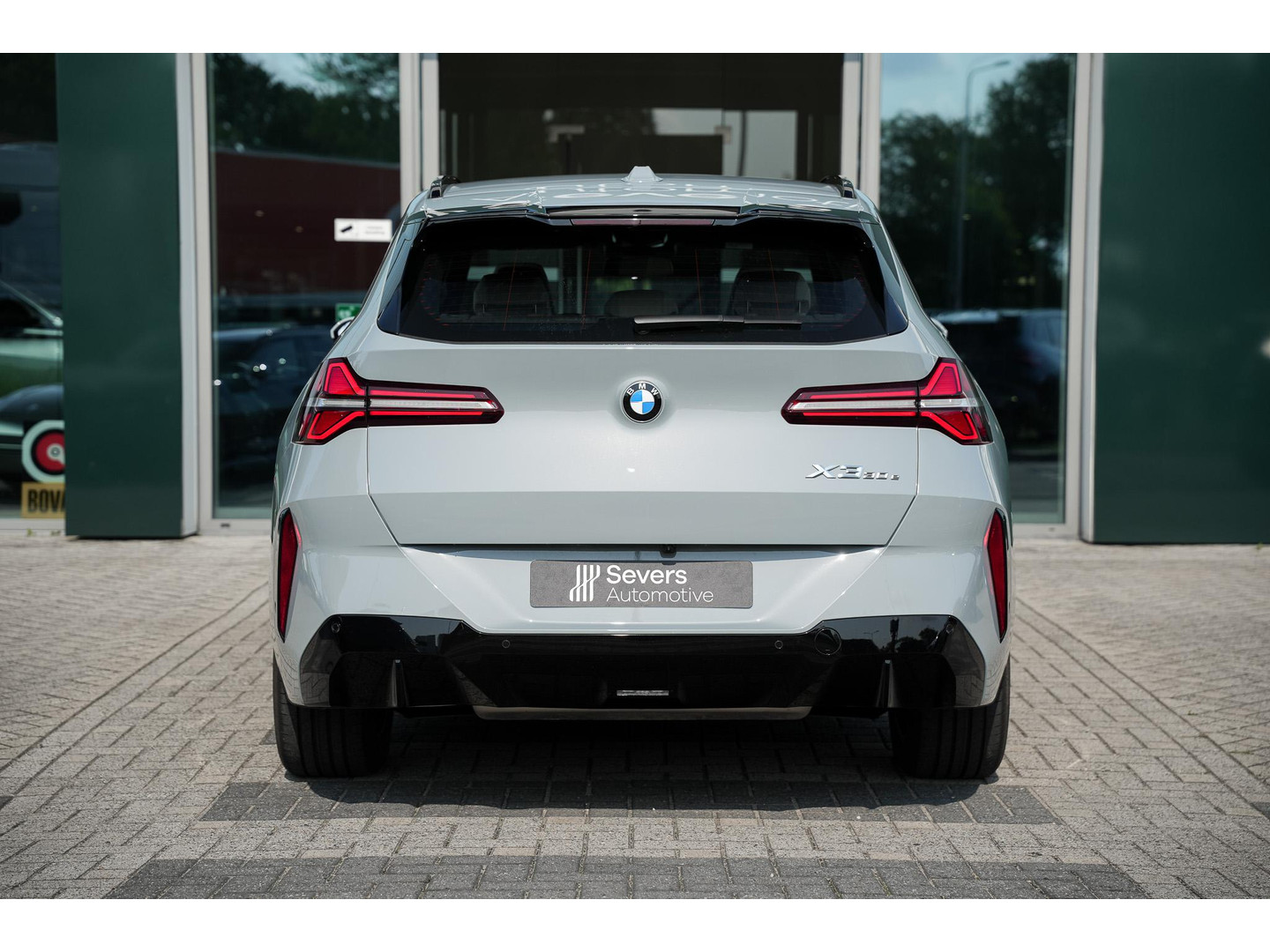 BMW BMW