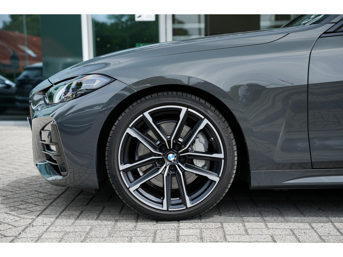 BMW