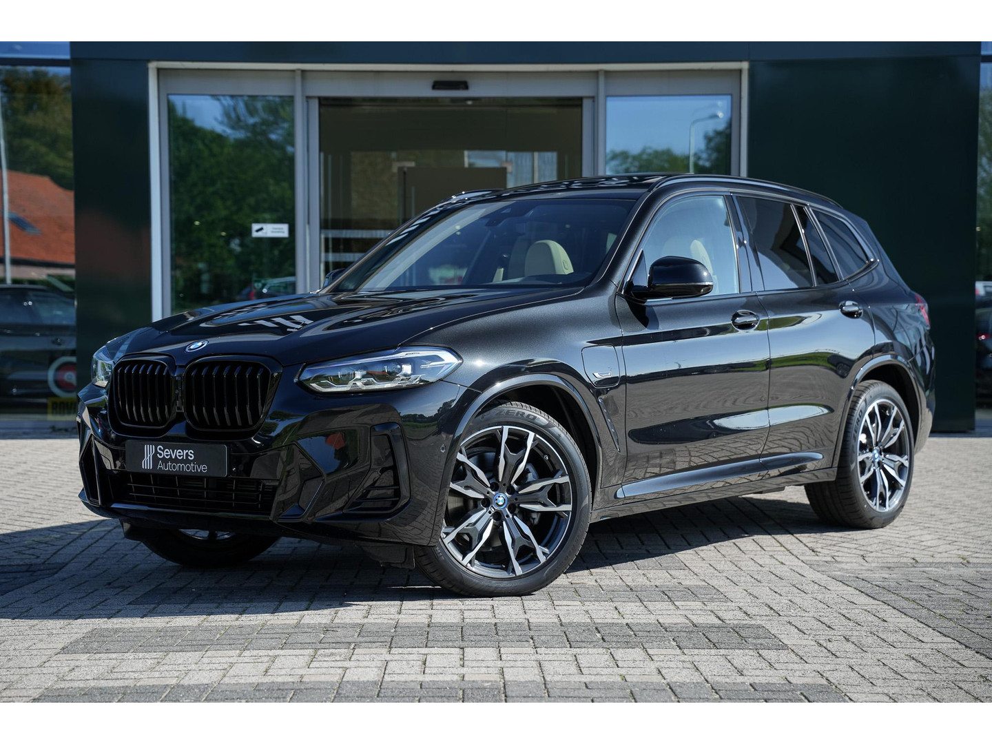 BMW BMW