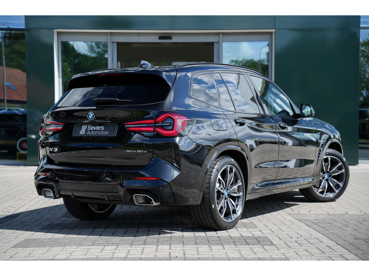 BMW BMW