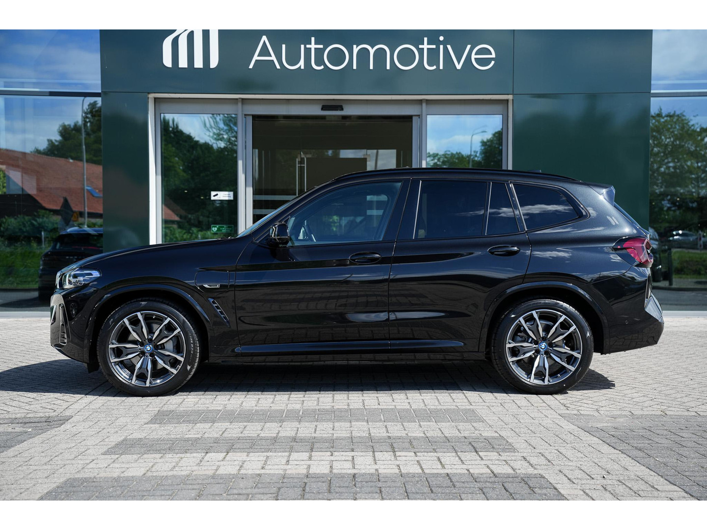 BMW BMW