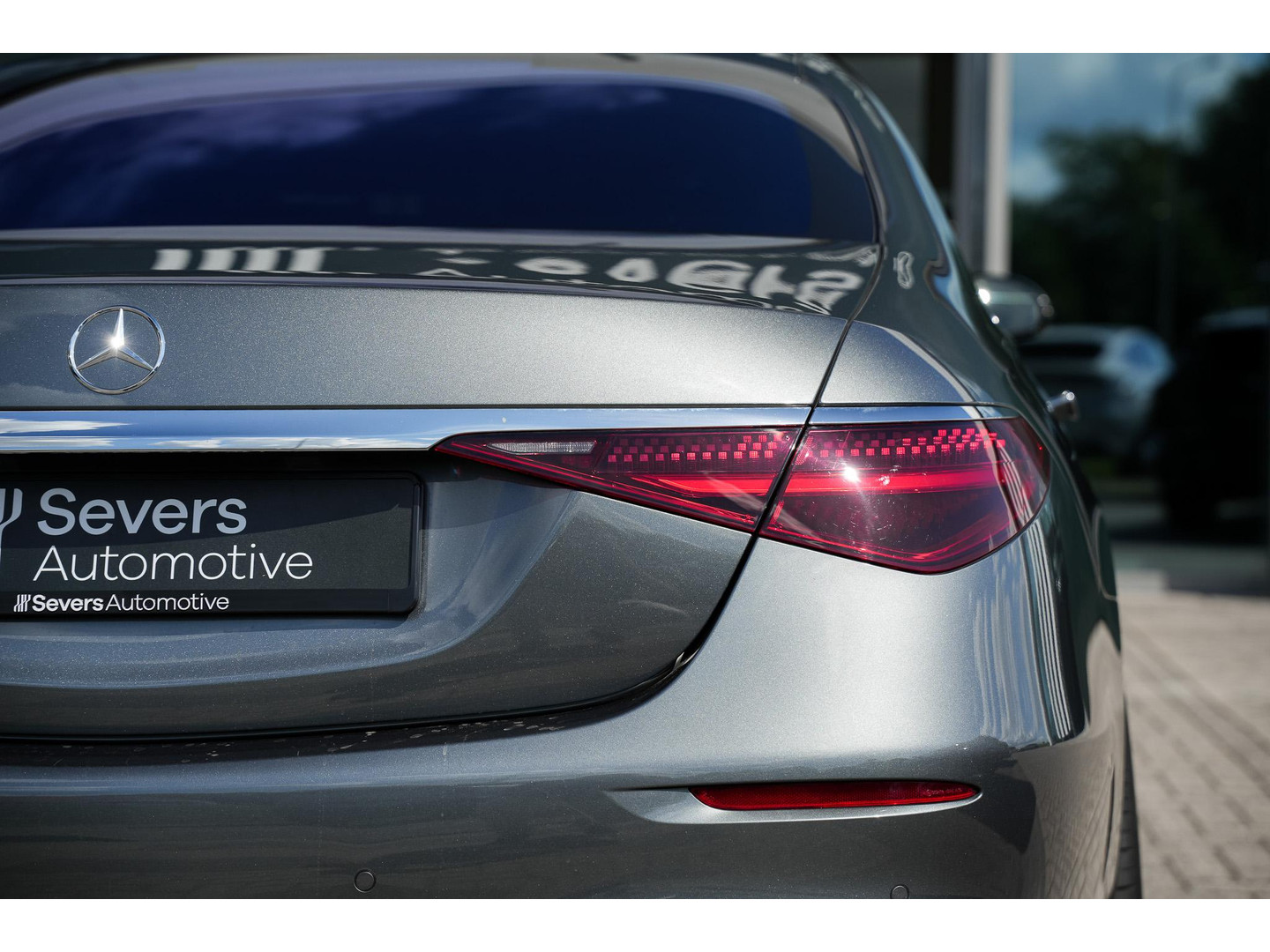 Mercedes-Benz Mercedes-Benz