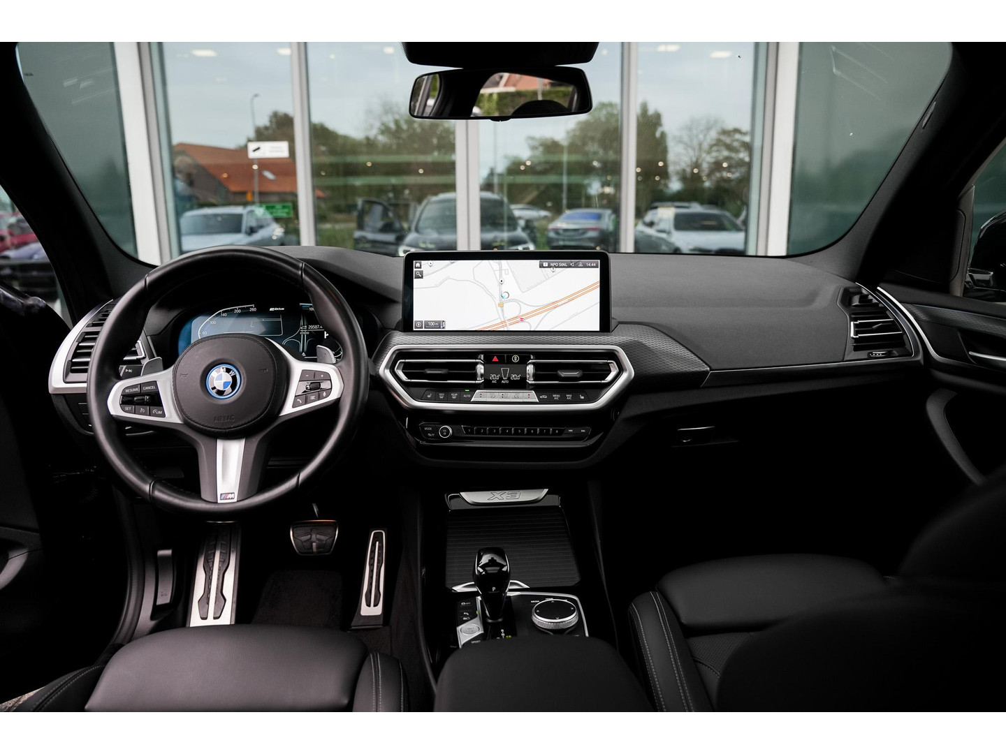 BMW BMW