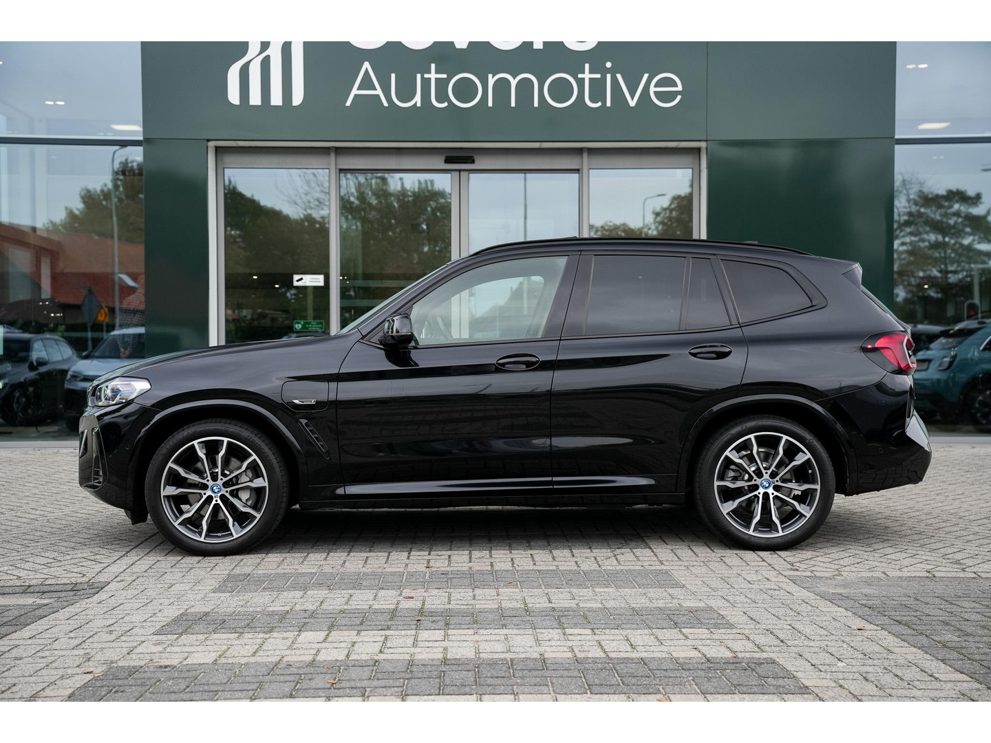 BMW BMW