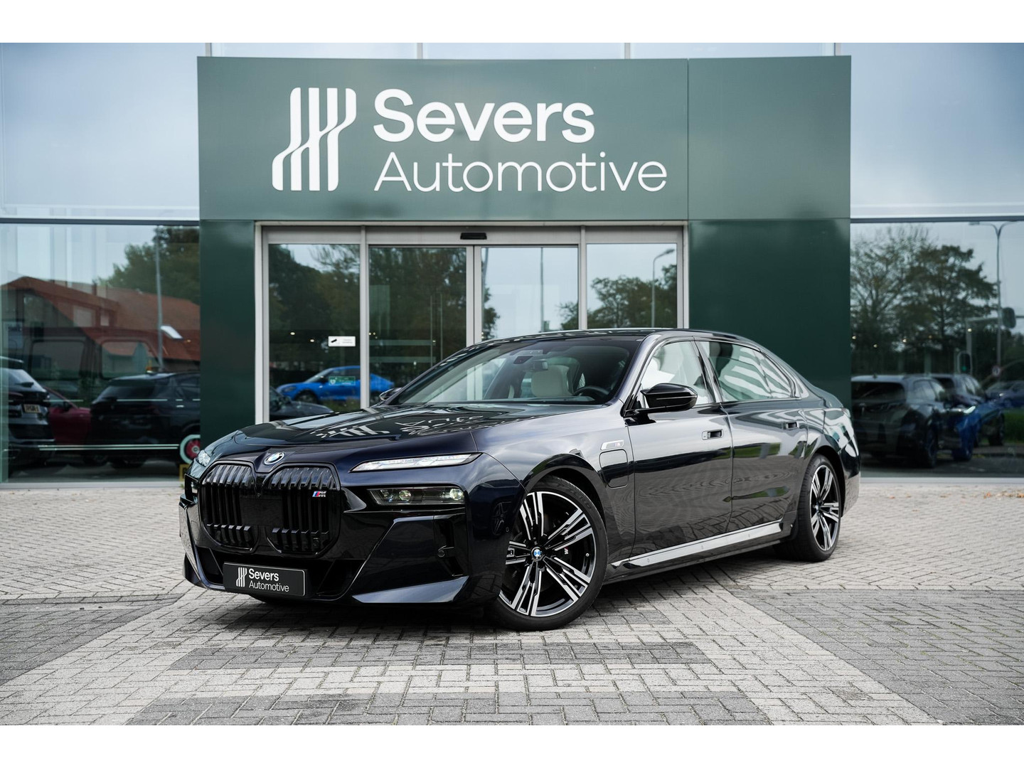 BMW BMW