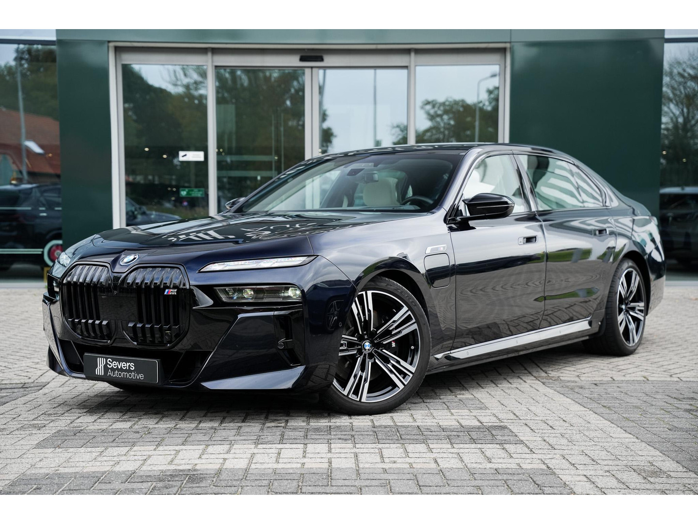 BMW BMW