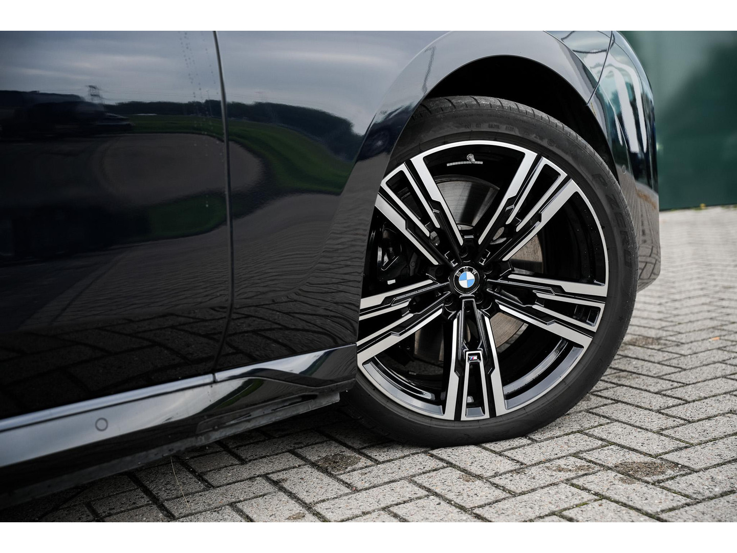 BMW BMW