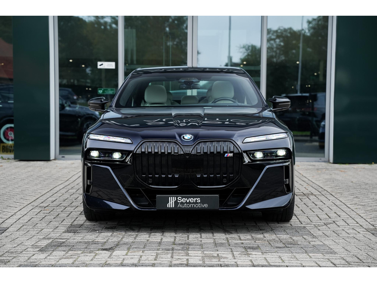 BMW BMW