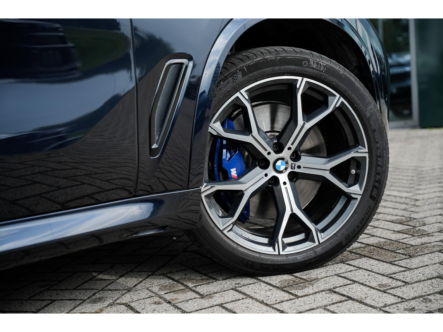 BMW BMW