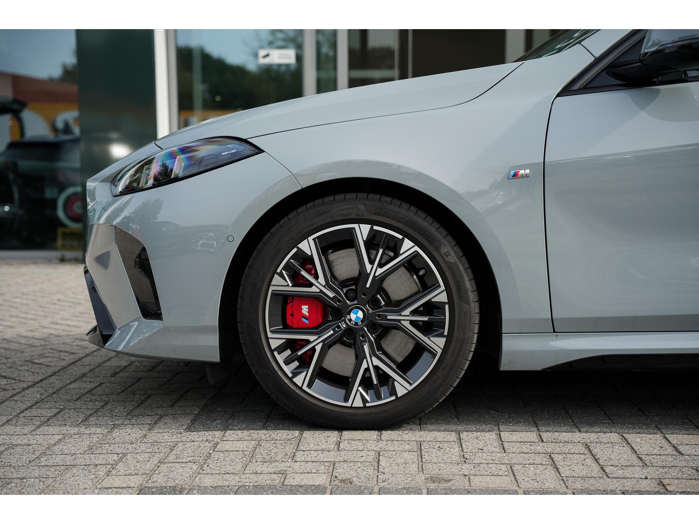BMW BMW
