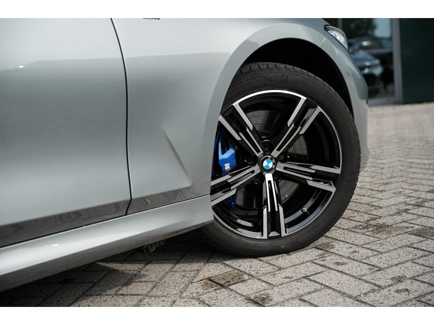 BMW BMW