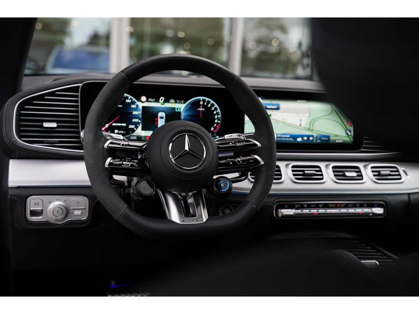Mercedes-Benz Mercedes-Benz