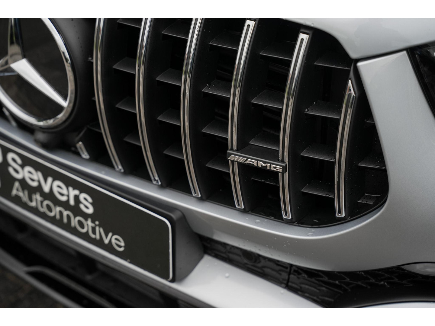 Mercedes-Benz Mercedes-Benz