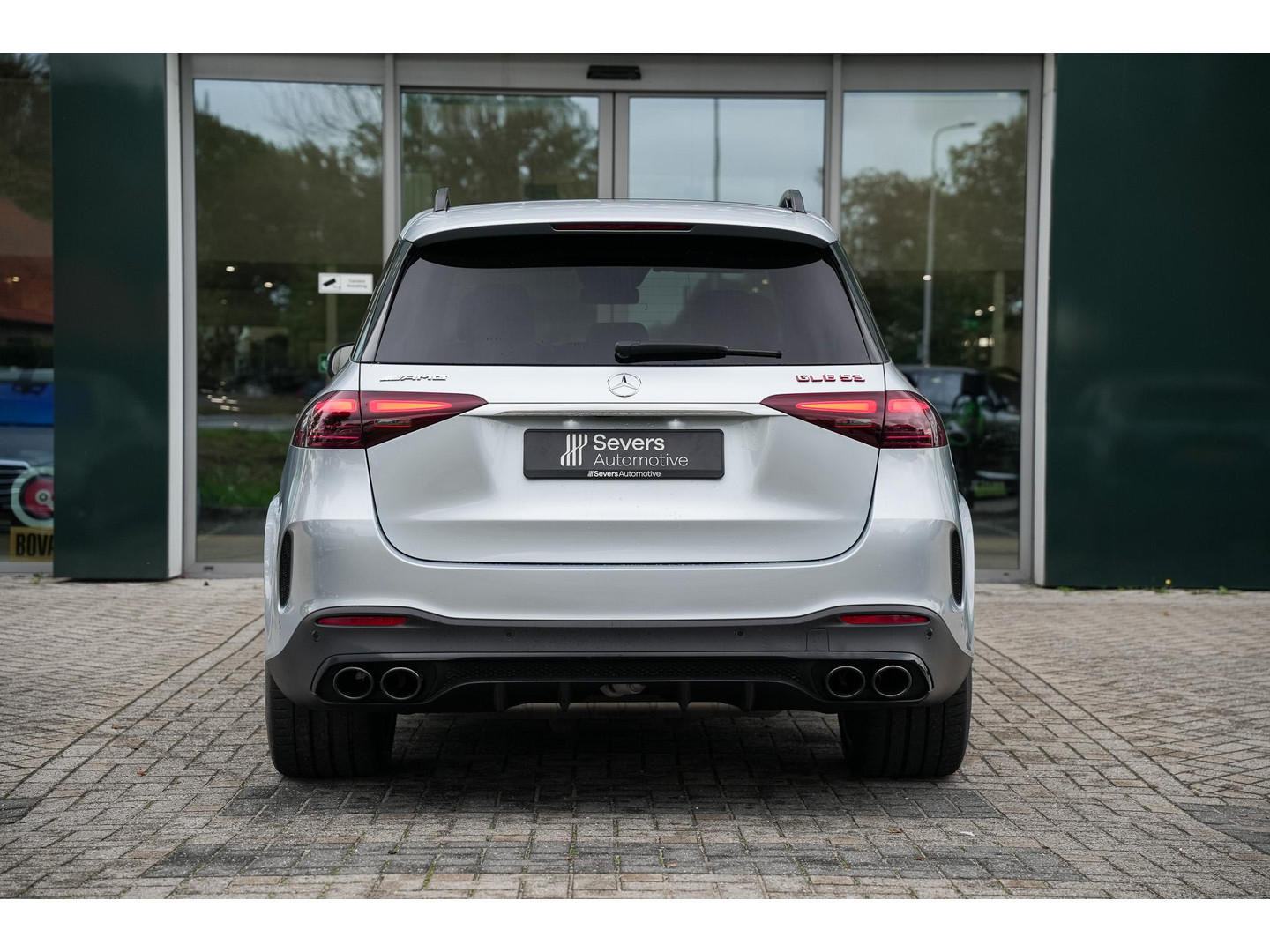 Mercedes-Benz Mercedes-Benz