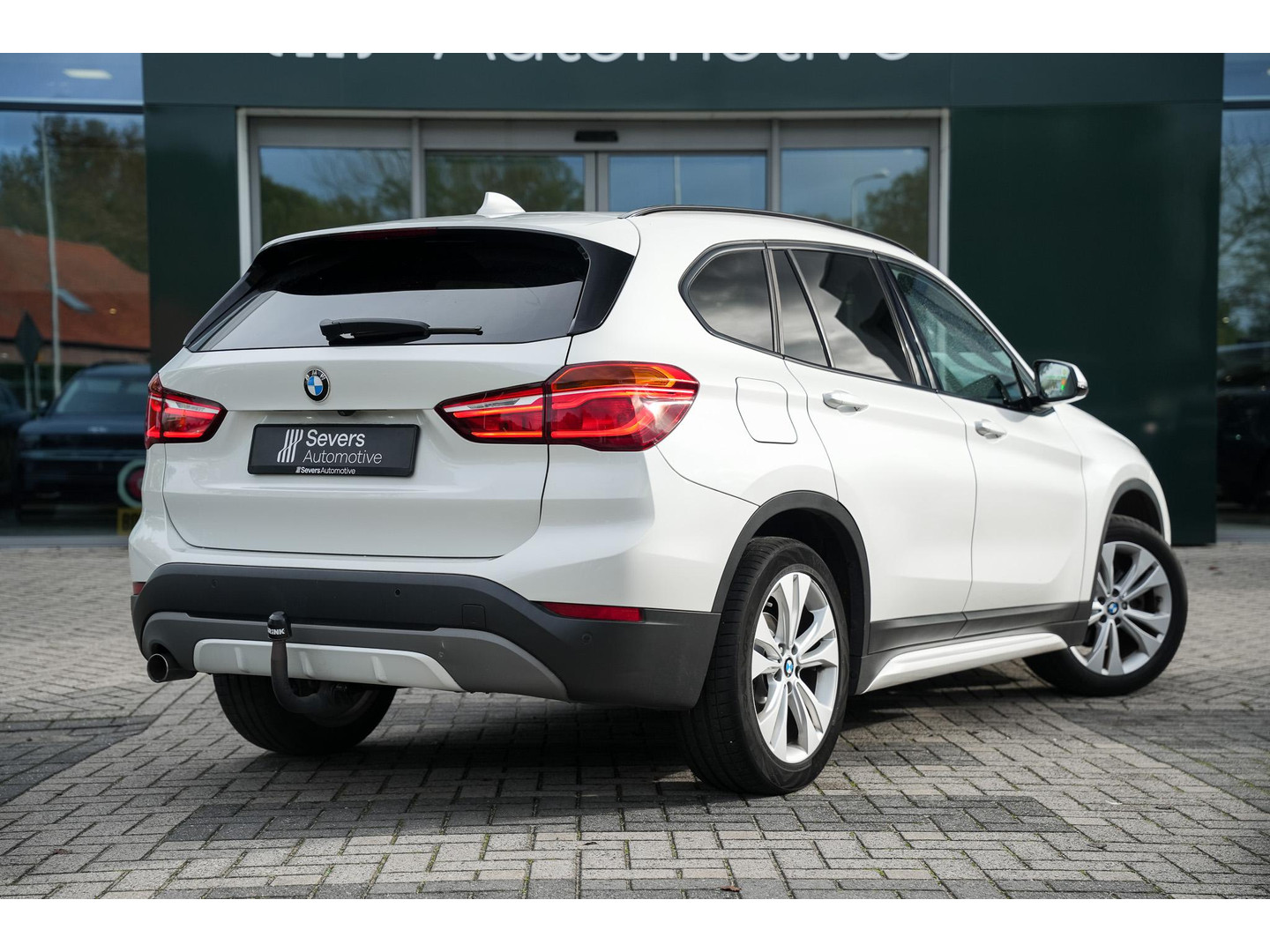 BMW BMW