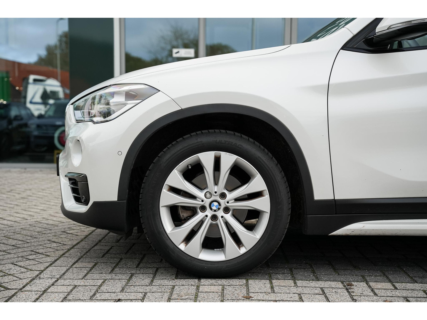BMW BMW