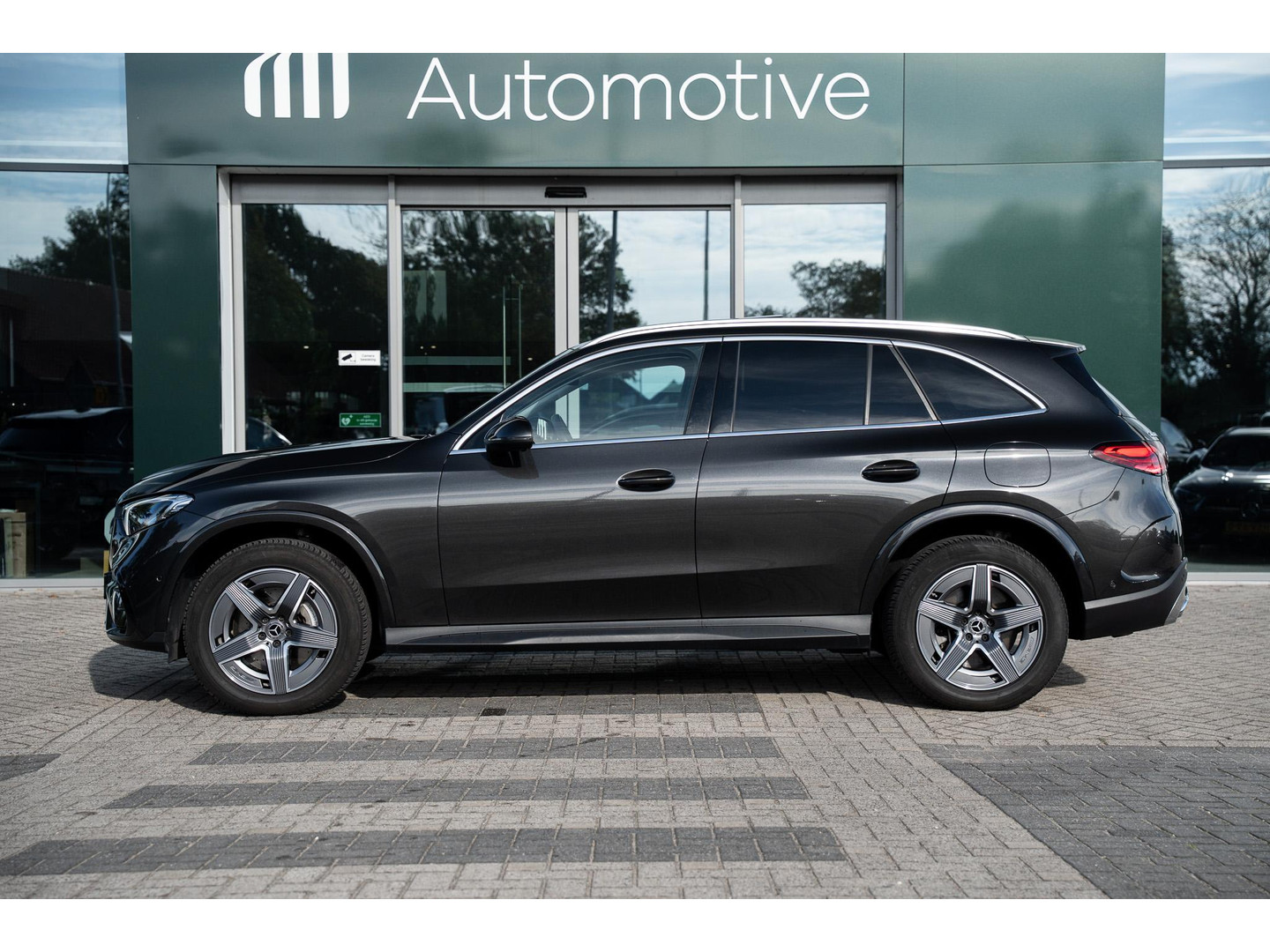Mercedes-Benz Mercedes-Benz