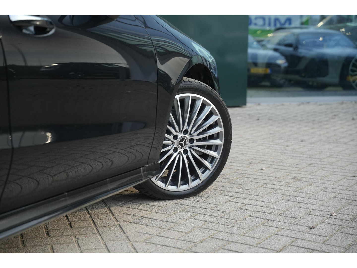 Mercedes-Benz Mercedes-Benz