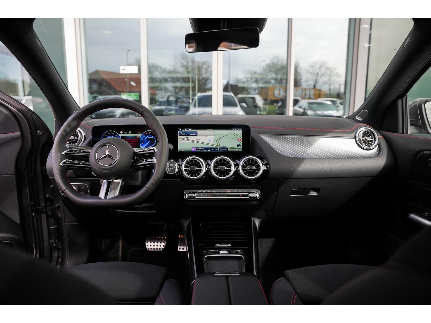 Mercedes-Benz Mercedes-Benz