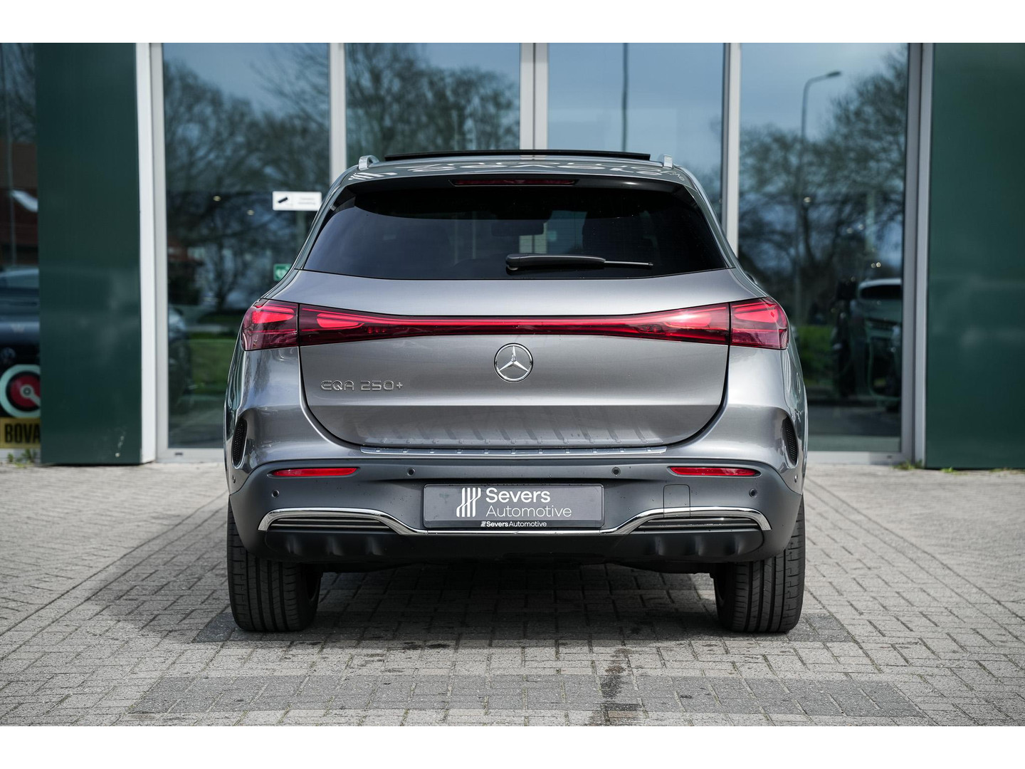 Mercedes-Benz Mercedes-Benz