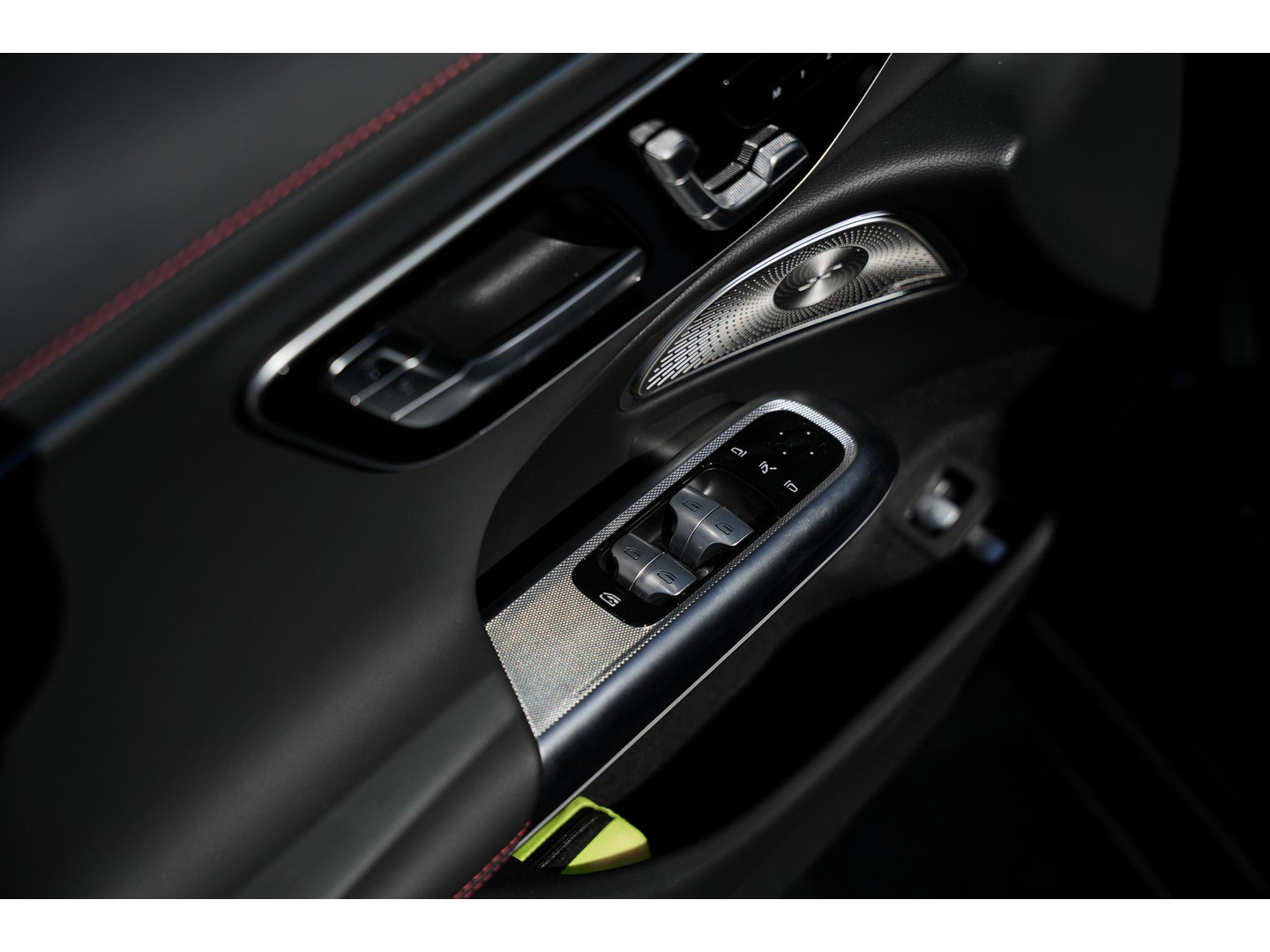 Mercedes-Benz Mercedes-Benz