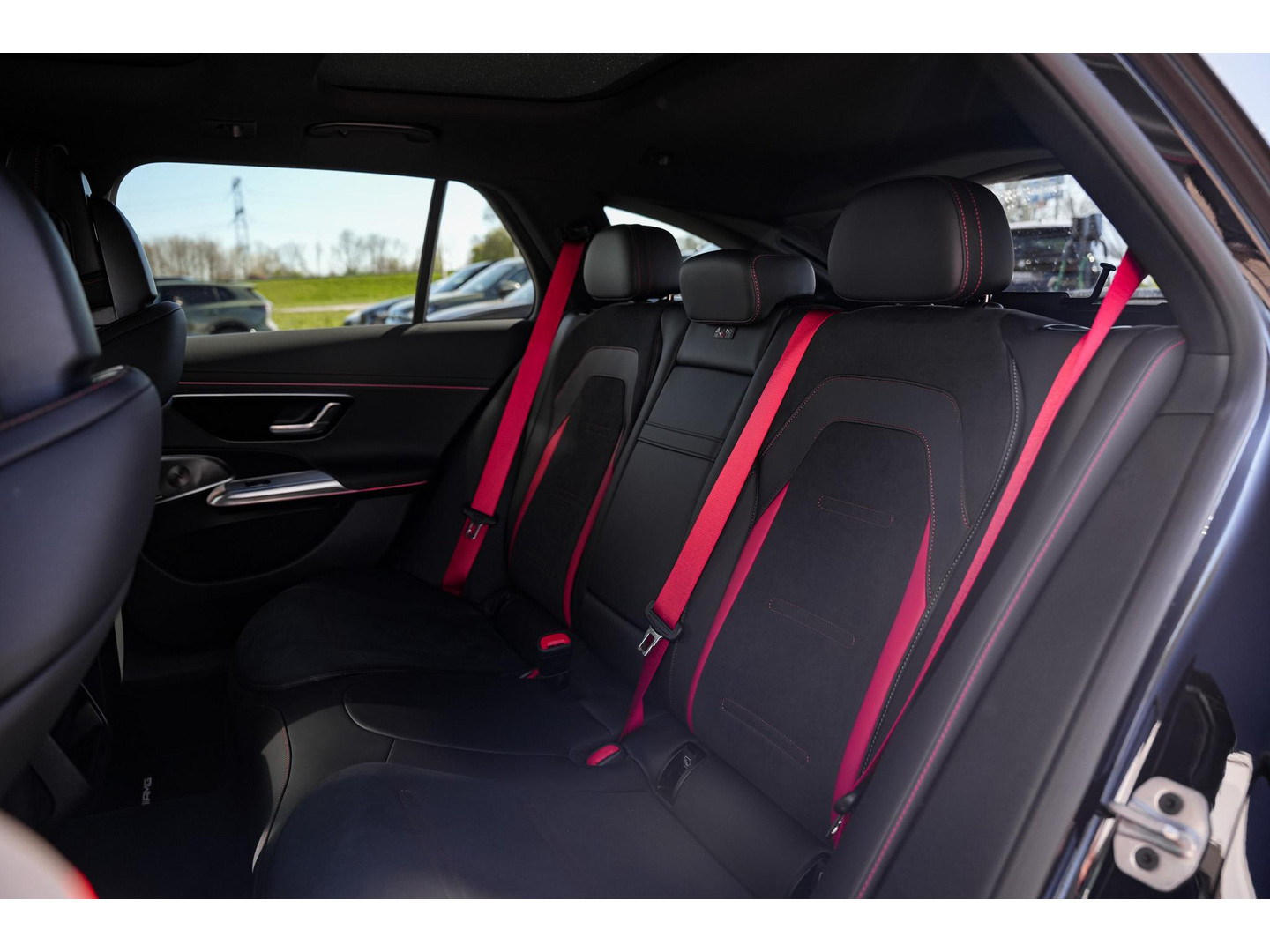 Mercedes-Benz Mercedes-Benz