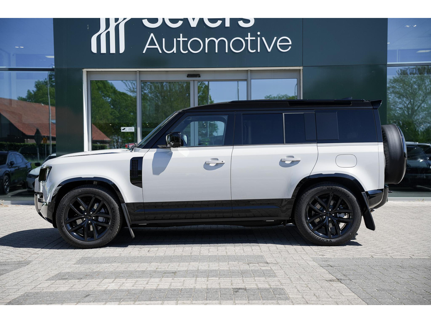 Land Rover