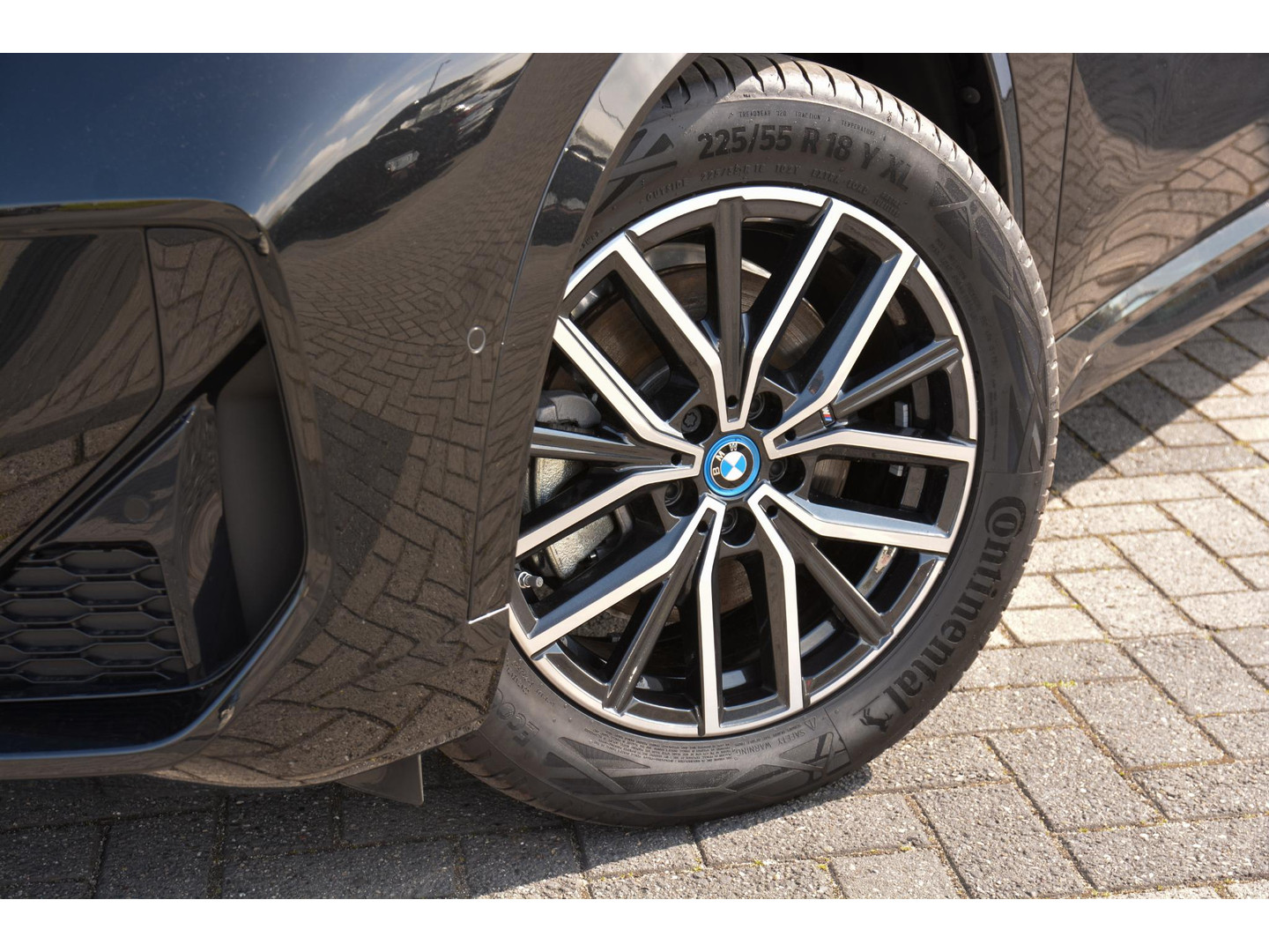BMW BMW