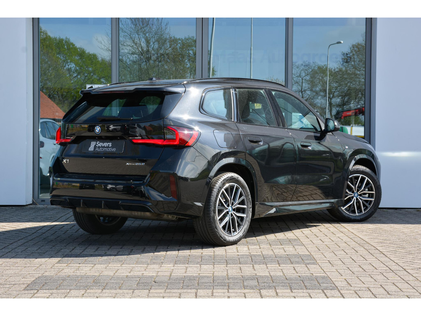 BMW BMW