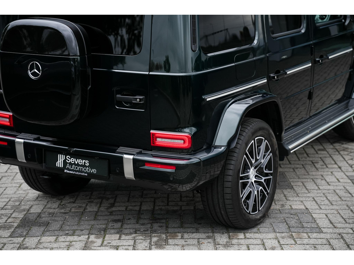 Mercedes-Benz Mercedes-Benz