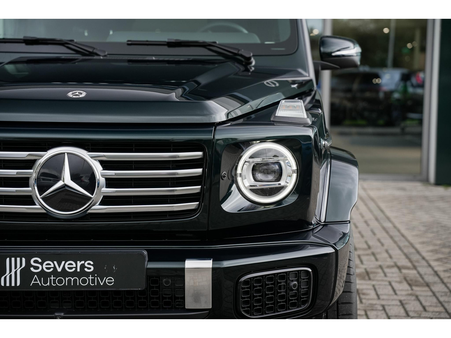 Mercedes-Benz Mercedes-Benz